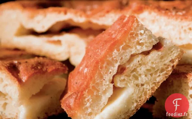 Focaccia Farcie Au Taleggio Et À La Pancetta