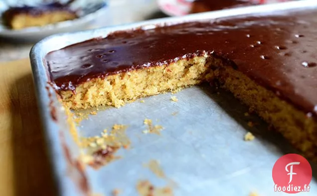 Gâteau au Beurre d'Arachide avec Glaçage au Chocolat