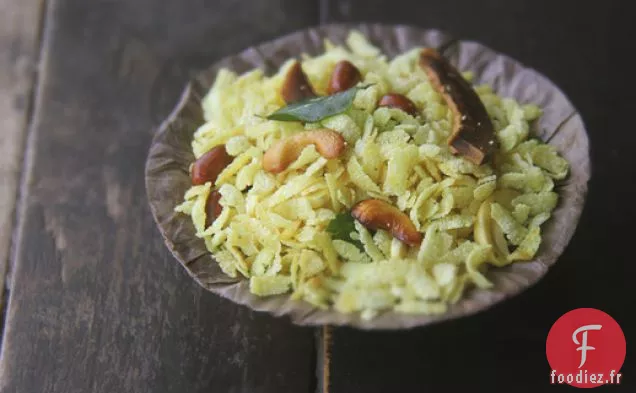 Poha Chivda (Collation de Riz Aplati Indien)