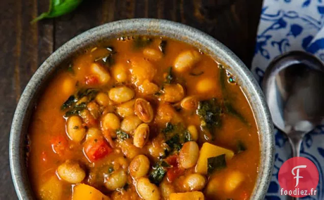 Ragoût de Haricots Blancs avec Courge d'hiver et Chou Frisé