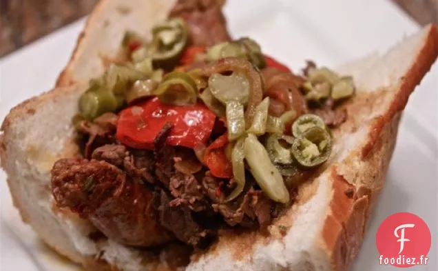 Combos de Bœuf et de Saucisses Italiennes à la Chicago à la Mijoteuse