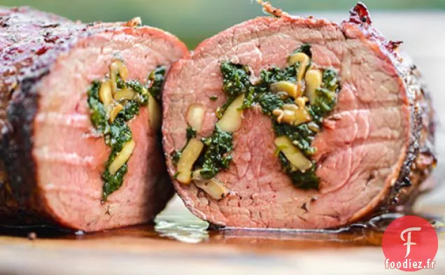 Filet de Bœuf Farci aux Épinards et Champignons Grillés