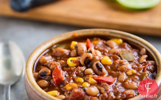 Chili aux Pois aux yeux noirs avec Quinoa et Maïs