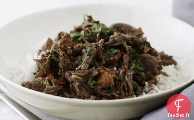 Agneau Râpé À La Tomate Et Au Basilic Sur Riz