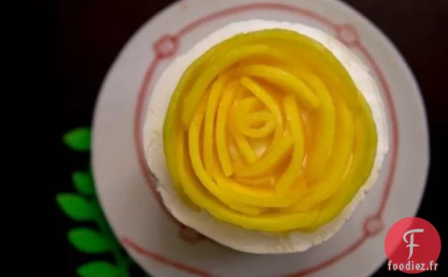 Gâteau Mousse à la Mangue et Dacquoise à la Noix de Coco