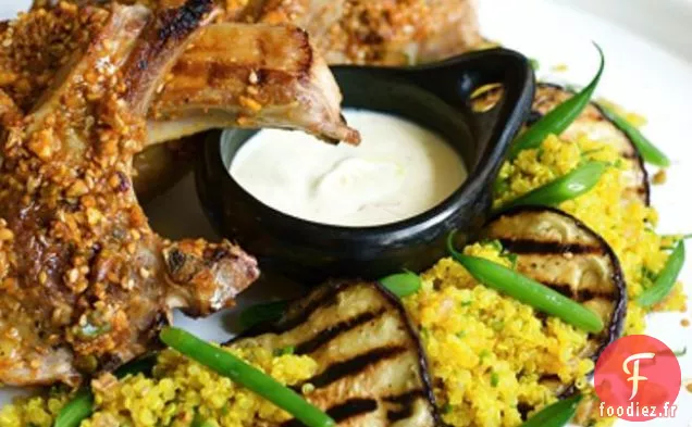 Dukkah Côtelettes D'Agneau Saupoudrées De Quinoa Et Salade D'Aubergines