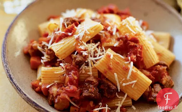 Ragù d'Agneau copieux avec Rigatoni