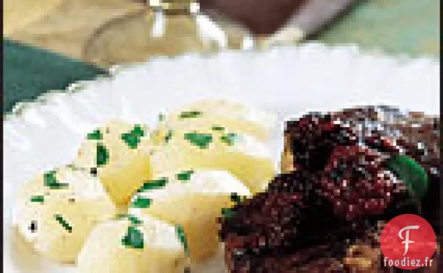 Côtelettes d'Agneau Grillées avec Relish aux Mûres