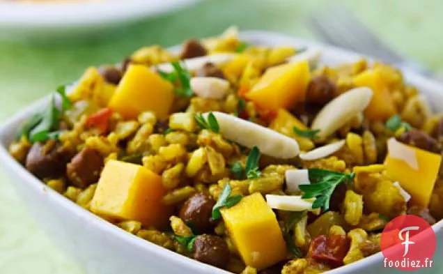 Salade de Riz au Curry avec Pois Chiches Noirs et Mangue