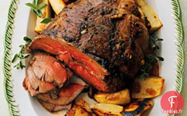 Gigot D'Agneau Désossé Rôti Avec Pommes De Terre, Citron Et Marjolaine