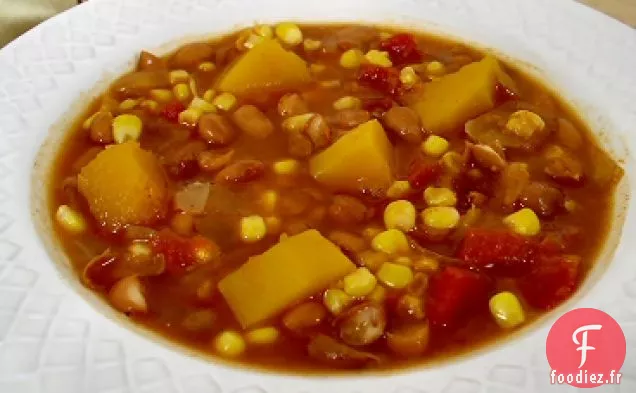 Ragoût de Courge d'Hiver Épicé avec Haricots Pinto et Maïs