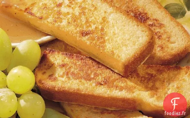 Bâtonnets de Pain perdu à la Cannelle et Sirop de Cidre Épicé