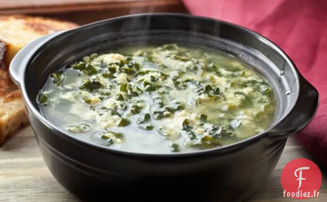 Soupe aux œufs au Chou Frisé et au Parmesan (Stracciatella)