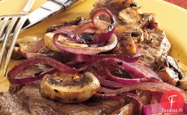 Steaks Grillés aux Oignons Balsamiques