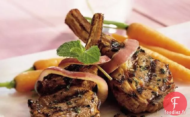 Côtelettes d'Agneau Grillées au Vin et À la Menthe