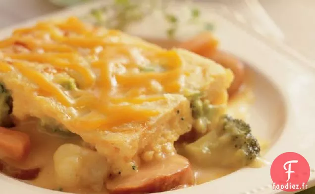 Casserole de Saucisse Fumée avec Pain de Maïs au Fromage