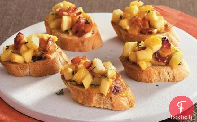Crostini au Cheddar aux Pommes et au Bacon