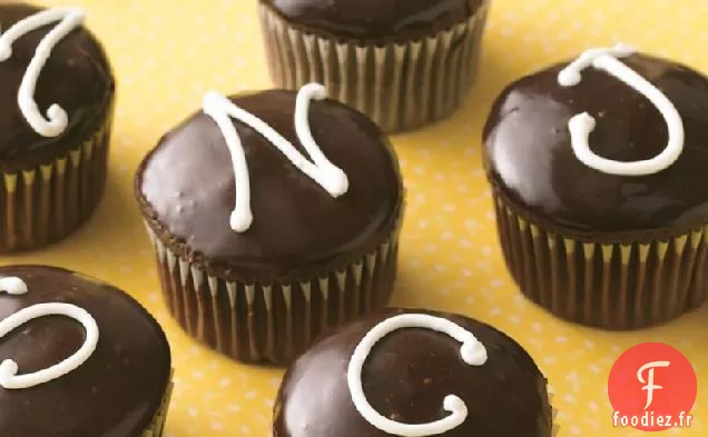Cupcakes Fourrés à la Crème Monogrammée