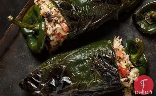 Poblanos farcis aux Haricots Noirs et au Fromage