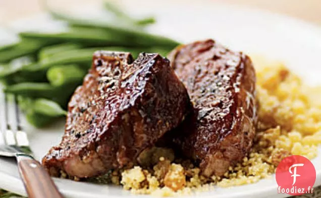 Côtelettes d'Agneau aux Cinq Épices et Couscous aux Agrumes et Raisins Secs
