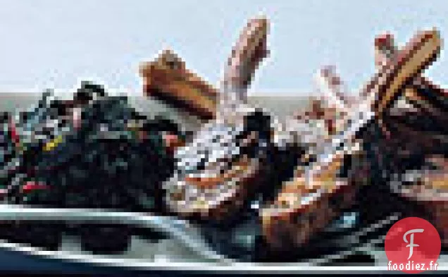 Côtelettes D'Agneau Au Romarin Avec Bettes À Carde Et Sirop Balsamique