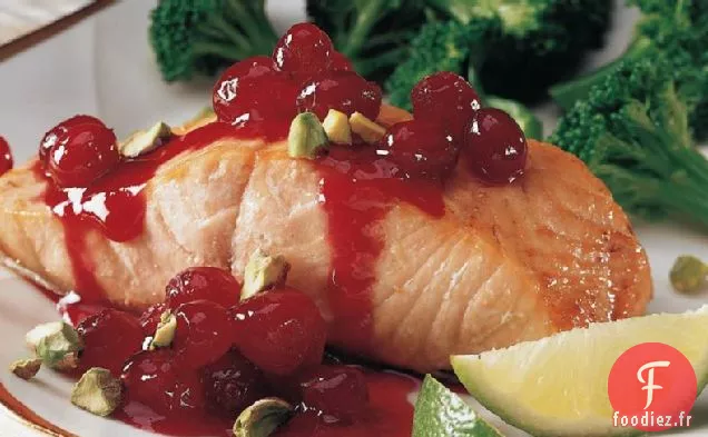 Saumon à la Sauce aux Pistaches aux Canneberges