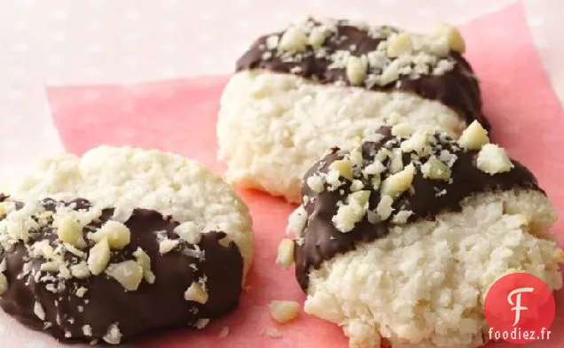 Macarons Noix de Coco Noir et Blanc