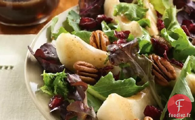 Salade de Poires et Légumes Verts à la Vinaigrette à l'Érable