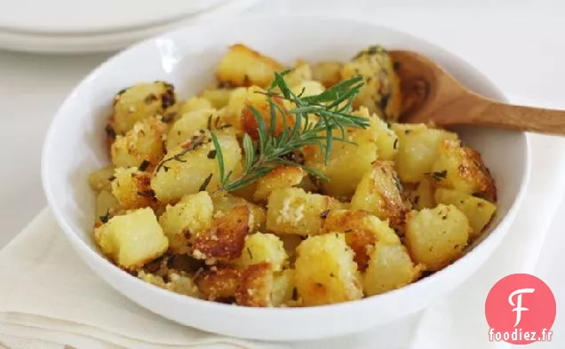 Pommes de Terre Rôties en Croûte de Polenta aux Herbes et à l'Ail