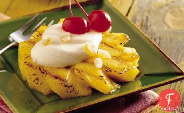 Tranches d'Ananas Grillées à la Crème de Gingembre