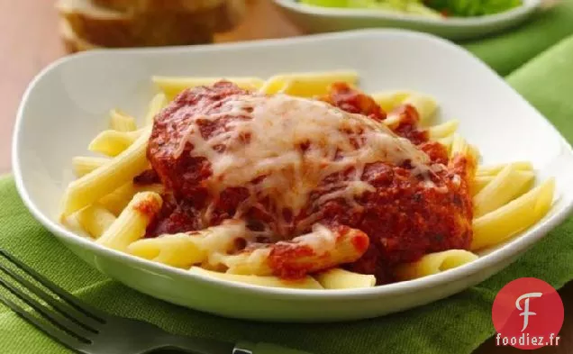 Poulet Parmesan à la Mijoteuse avec Pâtes Penne