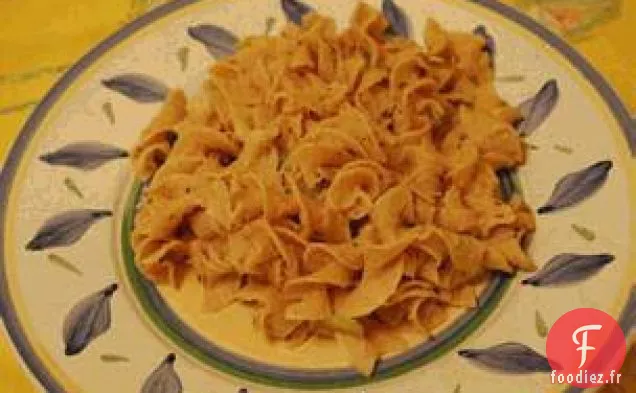 Thon Crémeux À L'Estragon Et Nouilles Aux Œufs