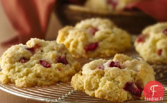 Fraises et Scones à la Crème Sans Gluten