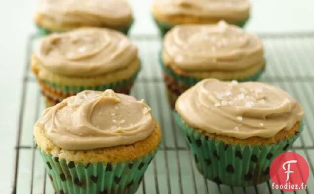 Cupcakes au Caramel au Beurre avec Glaçage au Caramel Salé