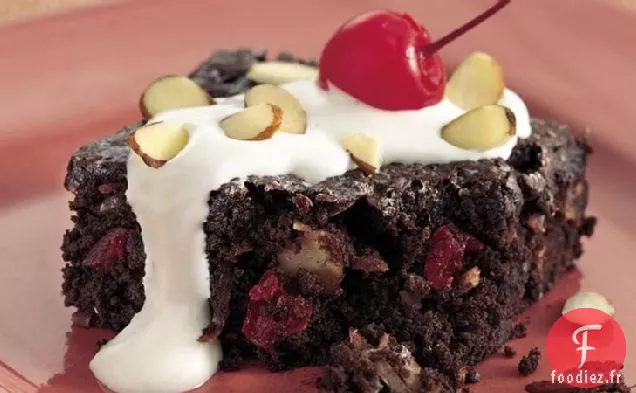 Dessert Suprême de Brownie aux Fruits et aux Noix