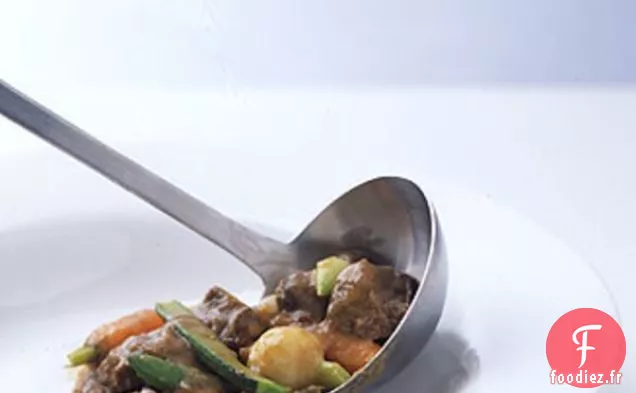 Ragoût d'Agneau aux Légumes de Printemps