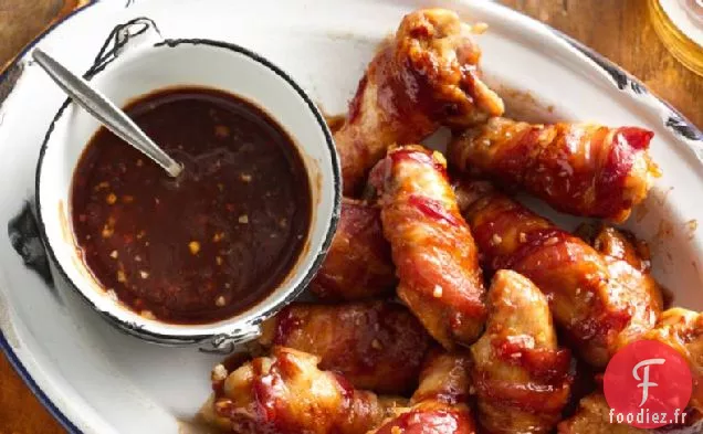 Ailes de Poulet Enveloppées de Bacon et Sauce Barbecue au Bourbon