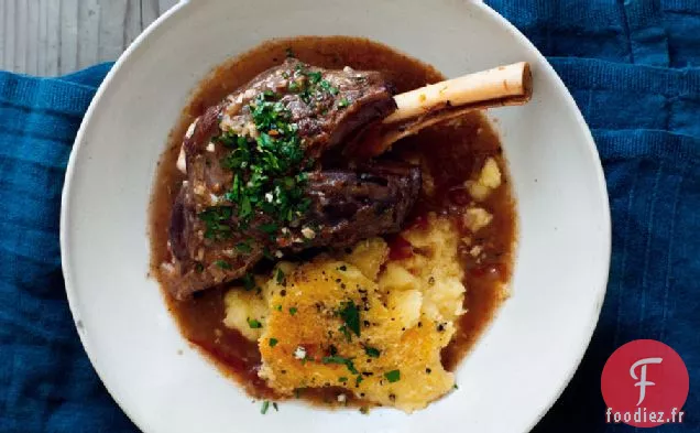 Jarrets d'Agneau Braisés avec Gremolata et Polenta Cuite au Four