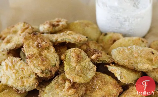 Cornichons Frits avec Sauce Ranch