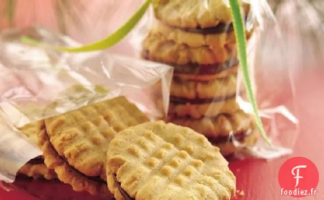 Biscuits au Beurre d'Arachide Fourrés au Fudge