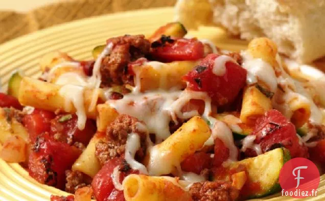 Ziti Cuit au Four avec des Tomates Rôties au Feu