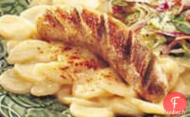 Salade de Pommes de Terre Allemandes avec Bratwurst