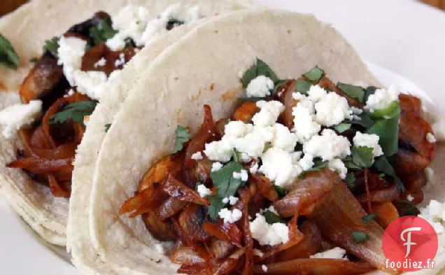 Tacos aux Champignons et Oignons Caramélisés