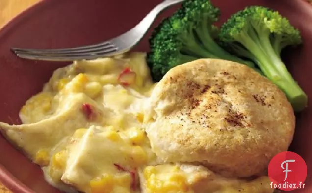 Casserole de Poulet et Fromage Garnie de Biscuits