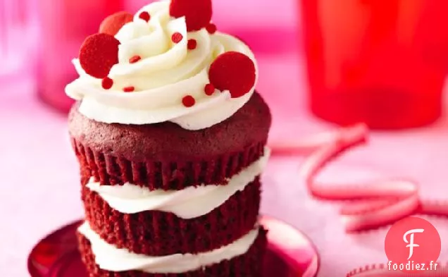 Cupcakes Triple Empilés en Velours Rouge
