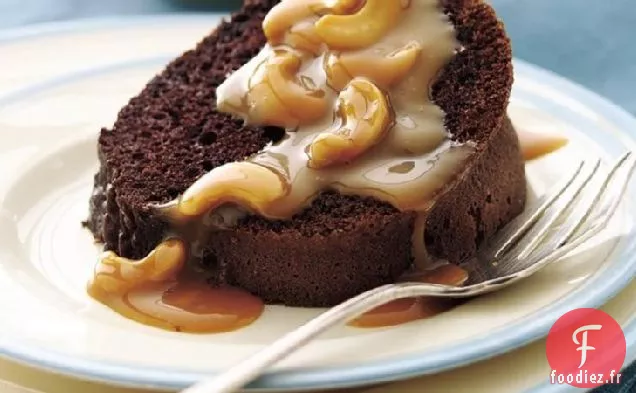Gâteau Fudge à la Sauce Caramel aux Noix de Cajou
