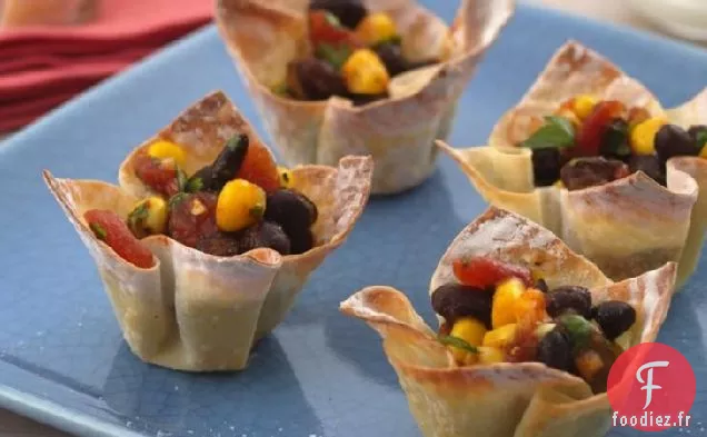 Coupes Wonton de Haricots Noirs et de Maïs
