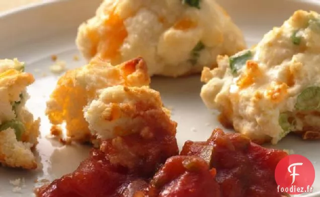 Poppers à Biscuits au Cheddar et à l'Oignon Vert
