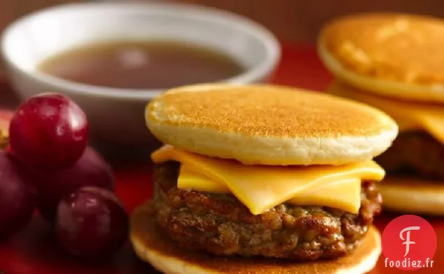 Sandwichs aux Crêpes et aux Saucisses au Dollar Argenté