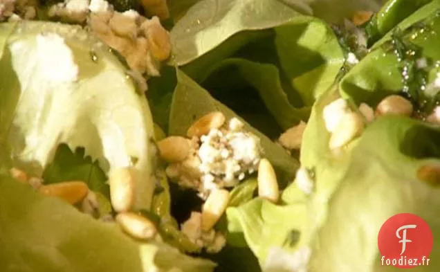 Laitue Bibb avec Vinaigrette Secouée